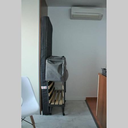 Ferienwohnung Apartman - Dlhe Diely Pressburg Exterior foto